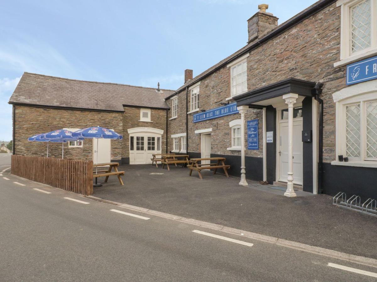 The Blue Lion Hotel Cynwyd Buitenkant foto